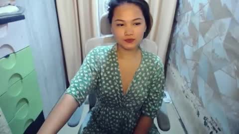 leahlex 3 online show from January 18, 5:39 pm