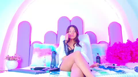 Snapshot of candymari chatting on May 1, 7:29 pm Candy online show from May 1, 7:29 pm