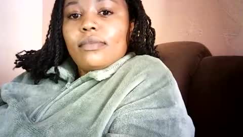 Snapshot of candyxlo chatting on July 1, 9:00 am candyXLO online show from July 1, 9:00 am