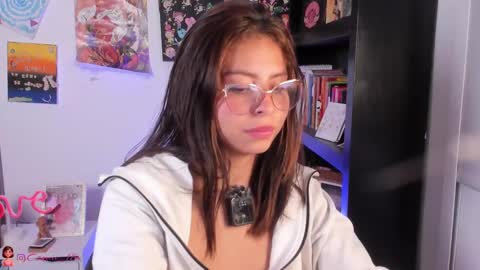 Camilla online show from March 4, 6:39 pm