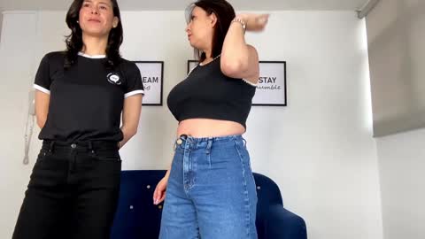 Snapshot of candyxtreo chatting on September 30, 4:12 pm Gabriela K girl online show from September 30, 4:12 pm