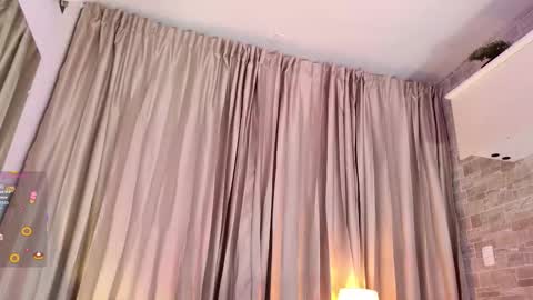 Isabella online show from March 5, 5:31 pm