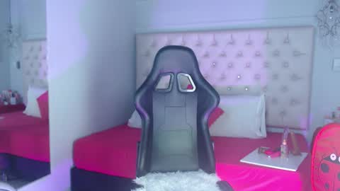 Candy Ebony online show from December 2, 5:02 am