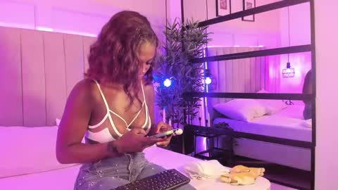 candyyvega online show from October 21, 8:20 pm