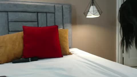 Snapshot of candyyyyhot chatting on October 7, 7:55 pm candyyyyhot online show from October 7, 7:55 pm