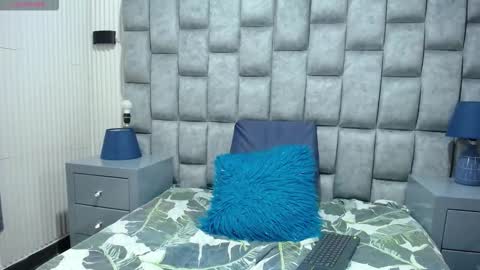Canela online show from October 12, 6:18 pm