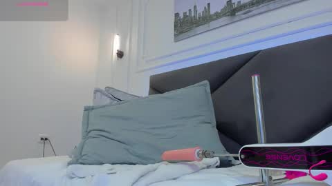 canelasweet_ online show from March 14, 11:21 pm