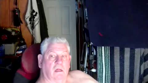 canoelicker69 online show from October 29, 7:26 pm