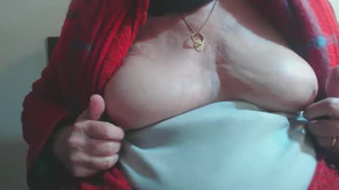 Cinzia  ex regina  online show from April 14, 2:45 pm