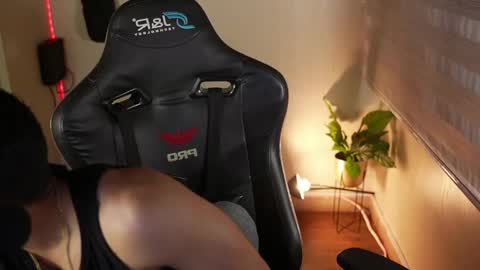 David Capizzi online show from April 9, 12:43 am