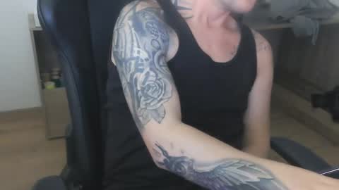 Chriz online show from December 5, 7:06 pm