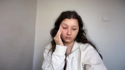 Emma online show from April 14, 7:14 am