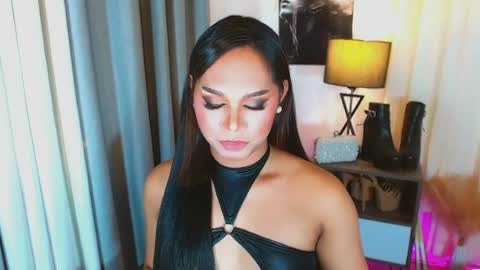 Snapshot of caprize_diva chatting on July 9, 2:48 am caprize_diva online show from July 9, 2:48 am