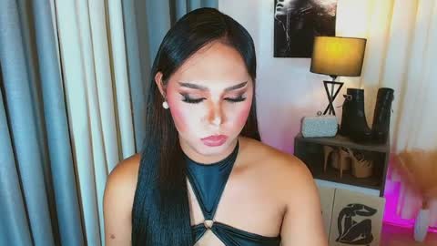 Snapshot of caprize_diva chatting on July 10, 2:49 am caprize_diva online show from July 10, 2:49 am