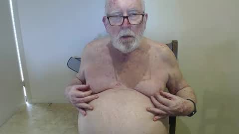 capt5105 online show from January 26, 11:39 pm