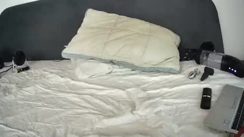 Snapshot of captain_fatcock chatting on February 25, 2:14 am captain_fatcock online show from February 25, 2:14 am