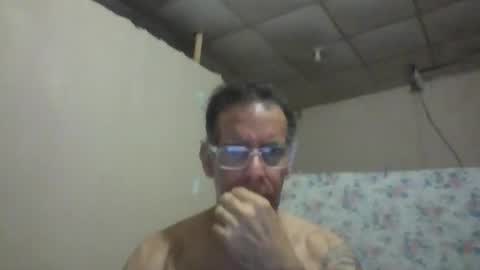 Snapshot of captainfox_ chatting on June 19, 12:15 am captainfox_ online show from June 19, 12:15 am