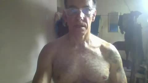 Snapshot of captainfox_ chatting on July 6, 3:03 pm captainfox_ online show from July 6, 3:03 pm