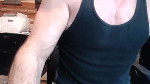 Snapshot of captainjer chatting on December 18, 8:36 pm captainjer online show from December 18, 8:36 pm