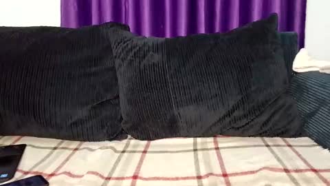 caramel_drip1 online show from February 24, 3:59 am