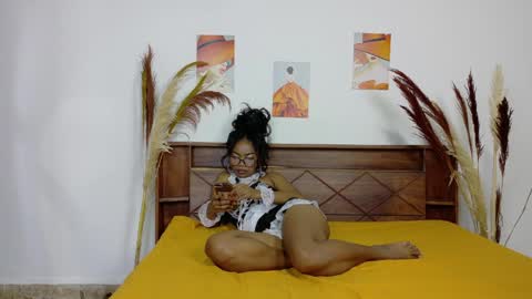lodie online show from May 22, 10:10 am