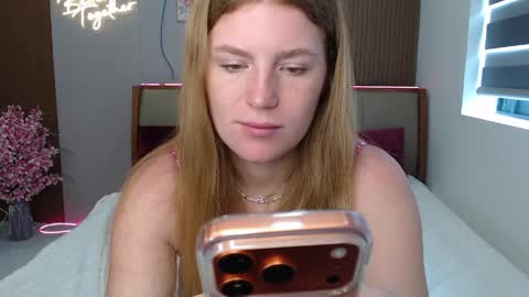 Snapshot of caramelstorm chatting on April 10, 3:12 am Lana online show from April 10, 3:12 am