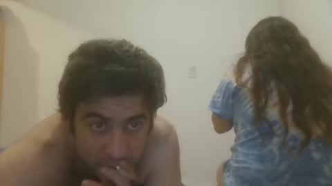 Snapshot of caravibugue chatting on December 10, 6:11 am caravibugue online show from December 10, 6:11 am