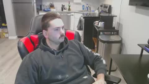 Snapshot of cardi_beans chatting on January 4, 5:26 pm cardi_beans online show from January 4, 5:26 pm