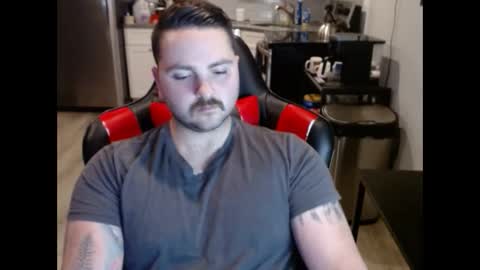 Snapshot of cardi_beans chatting on October 27, 3:16 pm cardi_beans online show from October 27, 3:16 pm