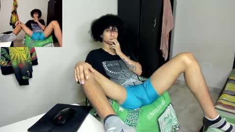 Carlos and Cristian  online show from May 5, 6:43 am