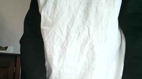 Snapshot of caressluving chatting on February 25, 5:15 pm Caressluving online show from February 25, 5:15 pm