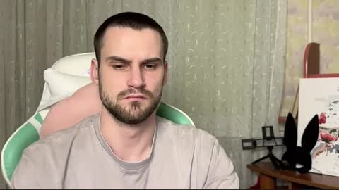 Snapshot of cari_2you chatting on November 8, 9:13 pm Cari online show from November 8, 9:13 pm