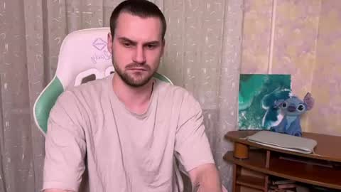Snapshot of cari_2you chatting on June 17, 6:42 pm Cari online show from June 17, 6:42 pm