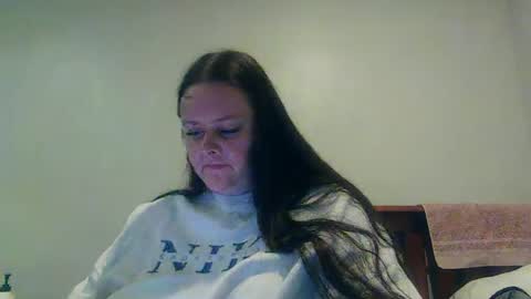 Snapshot of carinabro10 chatting on October 22, 11:43 am carinabro10 online show from October 22, 11:43 am
