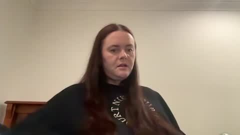 Snapshot of carinabro10 chatting on July 10, 10:40 am carinabro10 online show from July 10, 10:40 am
