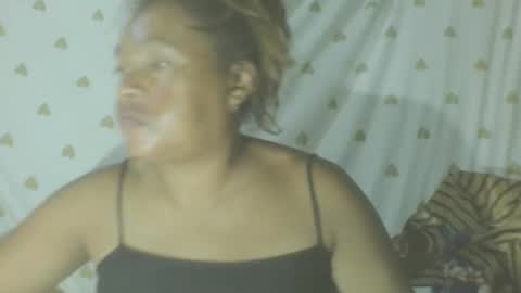 carinesexy69 online show from February 25, 10:41 pm