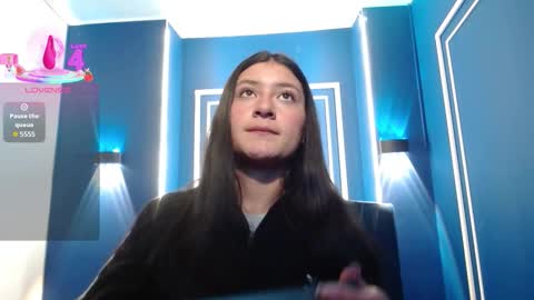 Carito online show from November 19, 4:01 am