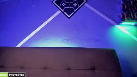 Carl online show from October 10, 5:01 pm