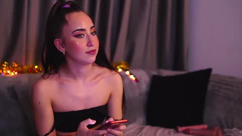 CarlaGavin online show from December 31, 2:36 pm