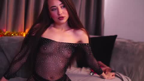 CarlaGavin online show from January 4, 9:10 am