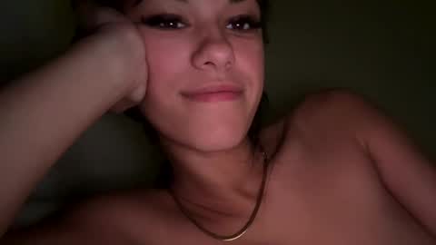 Snapshot of carlamaria200 chatting on December 11, 8:39 pm Carla Maria online show from December 11, 8:39 pm