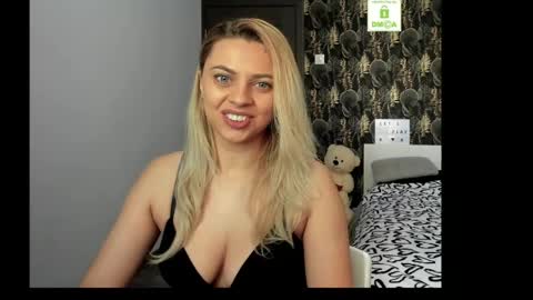 Snapshot of carlastacefun chatting on May 31, 10:55 am CarlaStaceFun online show from May 31, 10:55 am