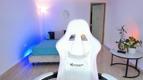 Alejandra online show from April 5, 1:14 am