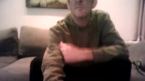 Snapshot of carlitito1 chatting on May 5, 6:54 am carlitito1 online show from May 5, 6:54 am