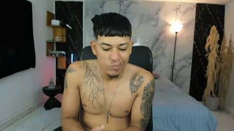 Snapshot of carlitosex09 chatting on June 13, 12:36 pm master online show from June 13, 12:36 pm