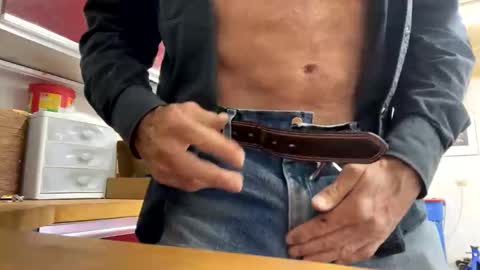 Snapshot of carlmeyers33 chatting on October 18, 11:38 pm daddy cowboy fit mature straight online show from October 18, 11:38 pm