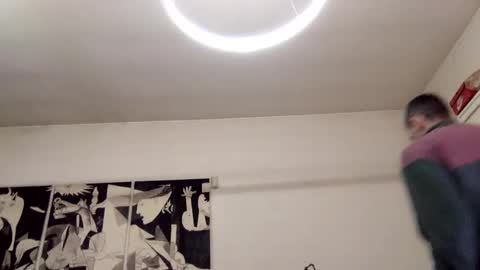 Snapshot of carlos037tm chatting on January 4, 1:21 pm Carlos online show from January 4, 1:21 pm