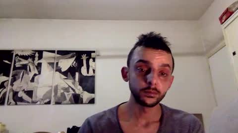 Snapshot of carlos037tm chatting on January 4, 9:52 pm Carlos online show from January 4, 9:52 pm