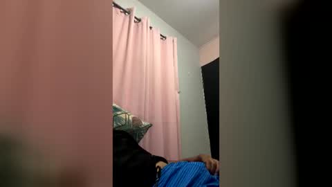 Snapshot of carlos41h chatting on June 22, 3:42 pm carlos41h online show from June 22, 3:42 pm