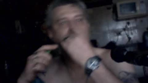 Snapshot of carlos712009 chatting on February 11, 9:03 am carlos712009 online show from February 11, 9:03 am